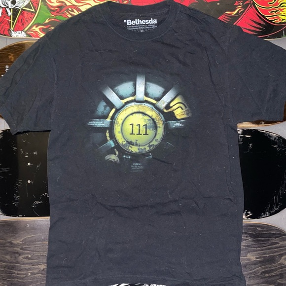 Fallout tee - Picture 1 of 3